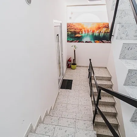 Downtown Splendid Apartment Vodice